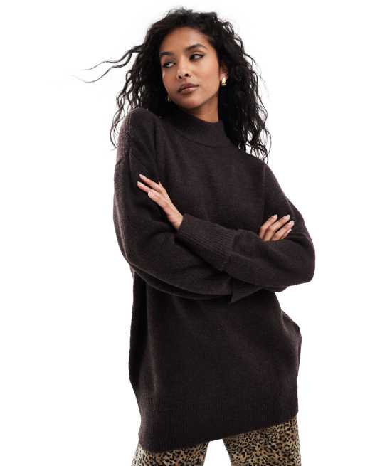 Vero Moda – Brunmelerad tröja i oversize med polokrage