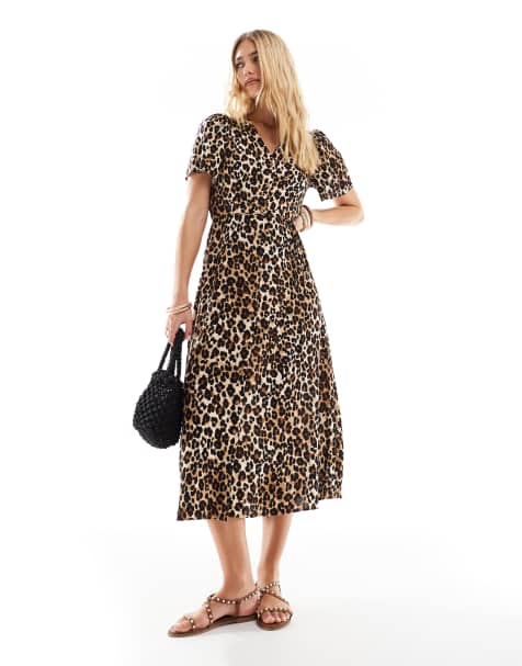 Vero Moda buttondown maxi dress in leopard print - view 1