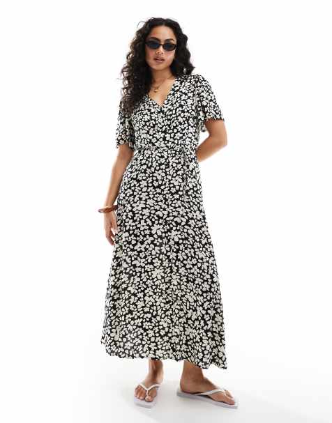 Vero Moda buttondown maxi dress in mono floral print - view 1