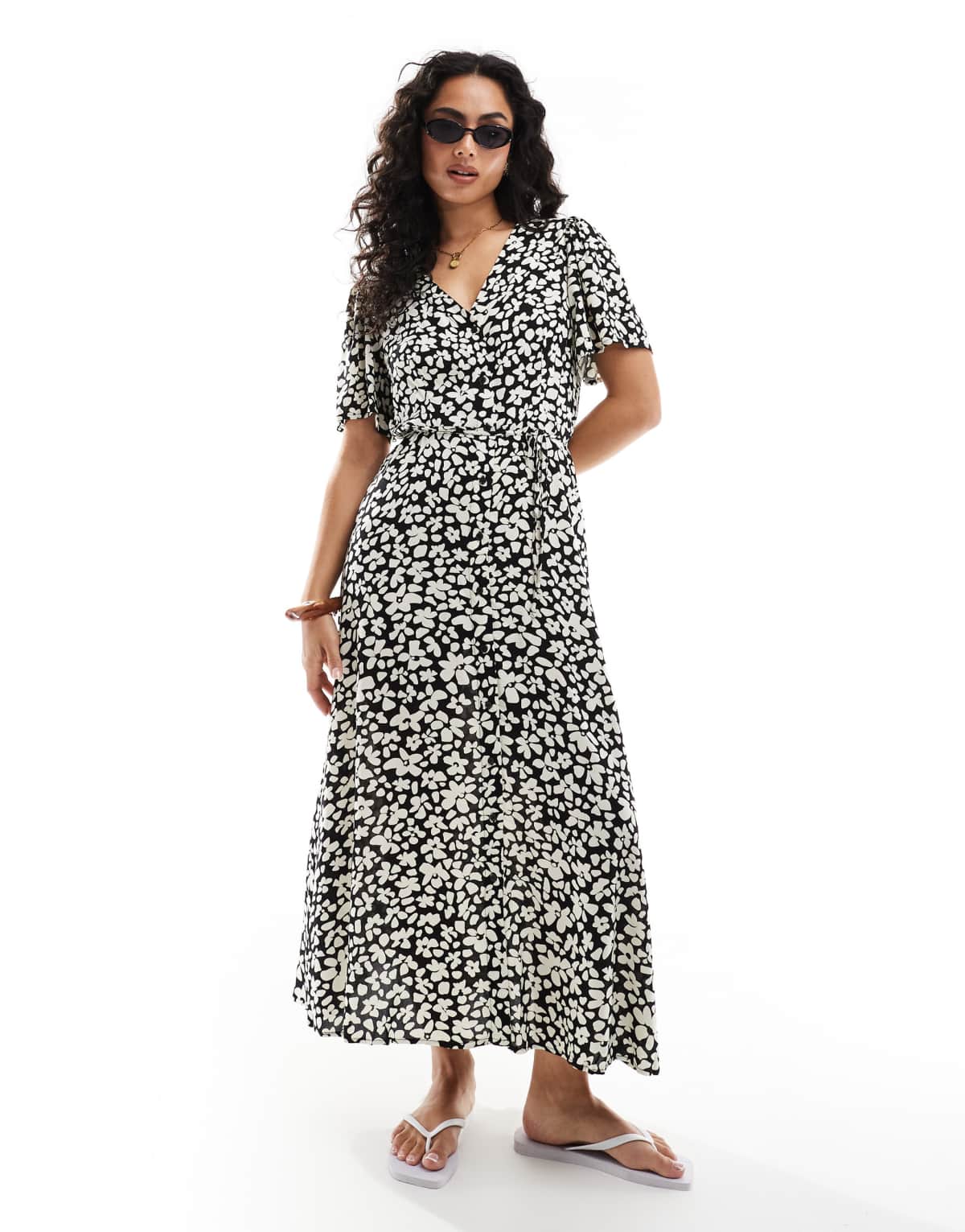 Vero Moda buttondown maxi dress in mono floral print