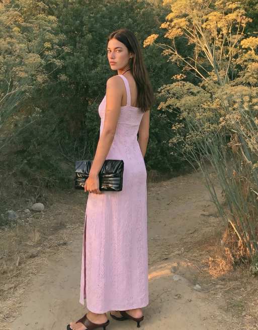 Vero Moda – Camisole-Maxikleid in Hellrosa mit Lochstickerei, 3 von 3