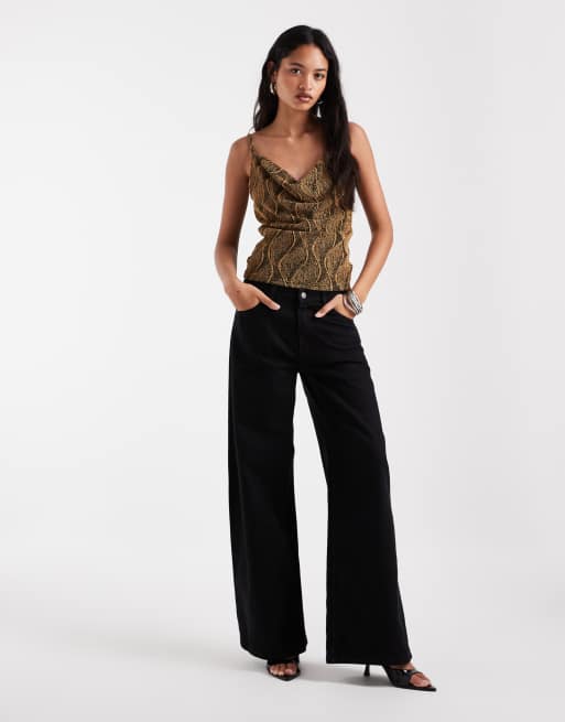 Vero Moda Camisole mit Trägern und Wasserfall-Ausschnitt mit Glitzer in Schokobraun, 2 von 4