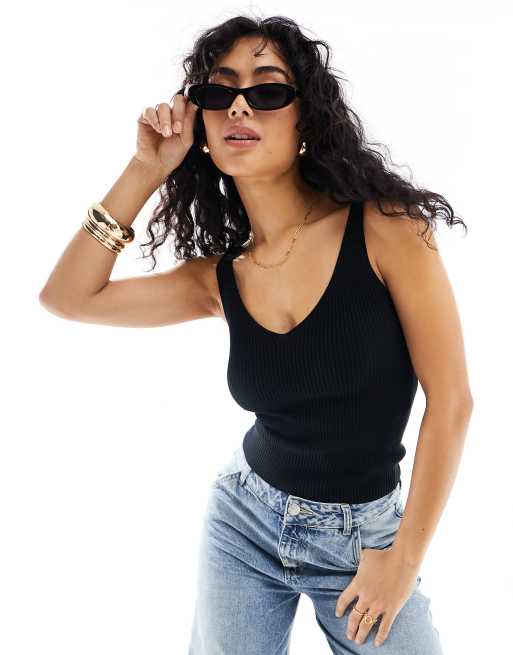 Vero Moda - Canottiera in maglia a coste nera con scollo a V