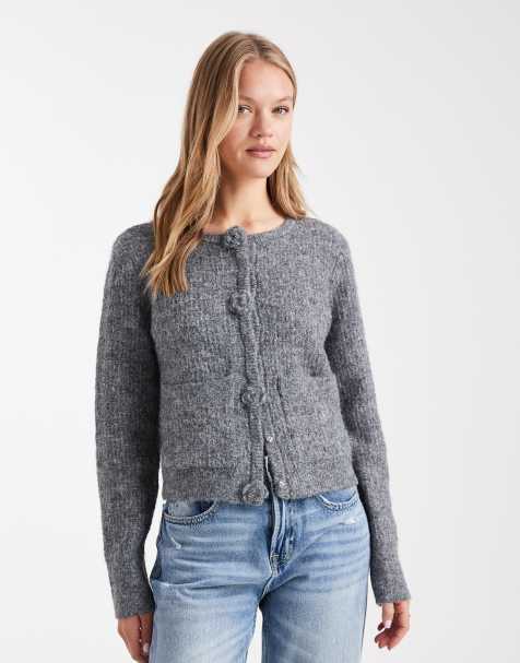 Vero Moda - Cardigan grigio in maglia con bottoni applicati a forma di rosa - view 1