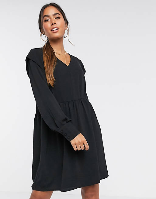 Vero Moda casual smock dress with v neck in black