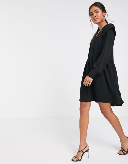 Vero Moda casual smock dress with v neck in black