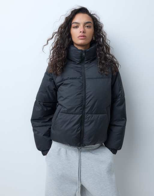 Vero Moda chaqueta acolchada corta con cuello alzado en negro, 5 de 5