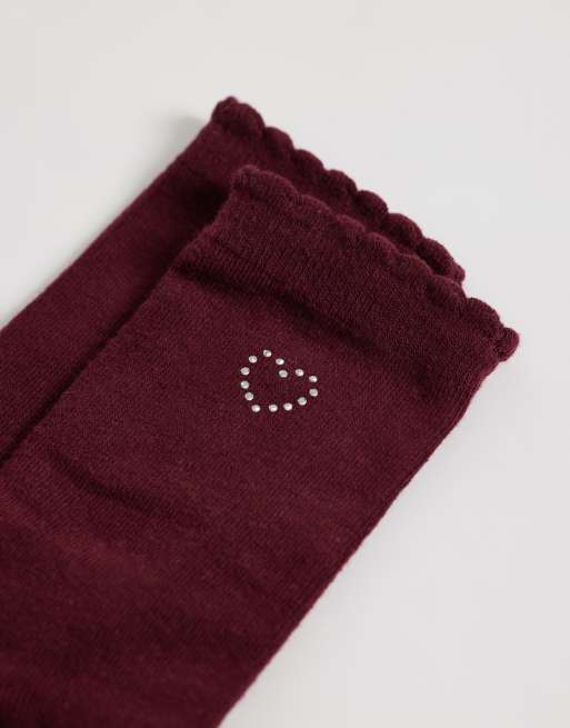 Vero Moda chaussettes à bord ondulé avec cœur en strass bordeaux, 3 de 3