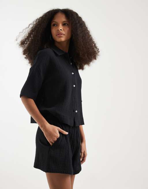 Vero Moda cheesecloth textured shorts in black - part of a set, 2 of 5