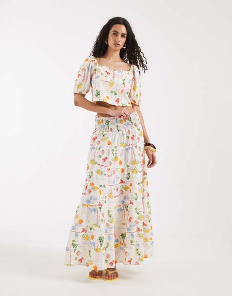 Vero Moda - Co-ord set van maxi rok met aangerimpelde taille en aangerimpelde top met korte mouwen en kustprint in crème - view 1