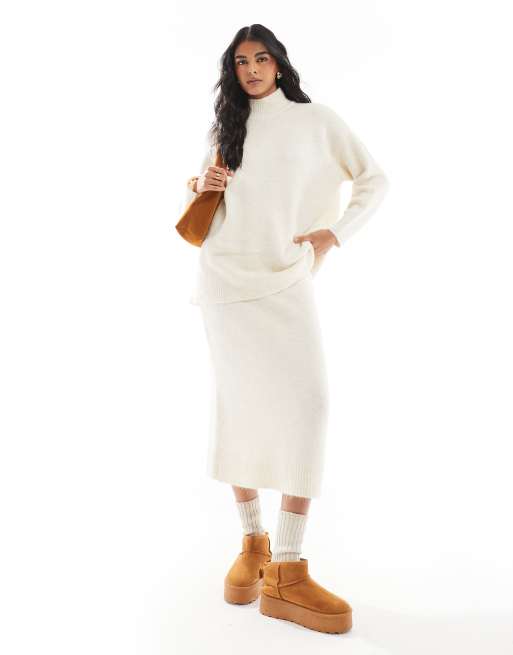 Vero Moda - Completo color crema mélange con maglione accollato oversize e gonna midi lavorata