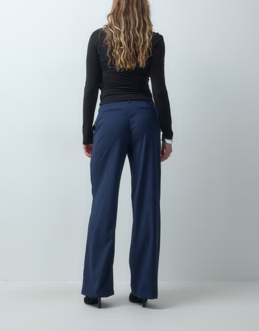 Vero Moda conjunto de pantalón de pernera ancha de sastre en azul marino, 3 de 5