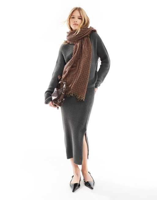 Vero Moda - Coordinato soffice color grigio asfalto composto da maglione e gonna midi