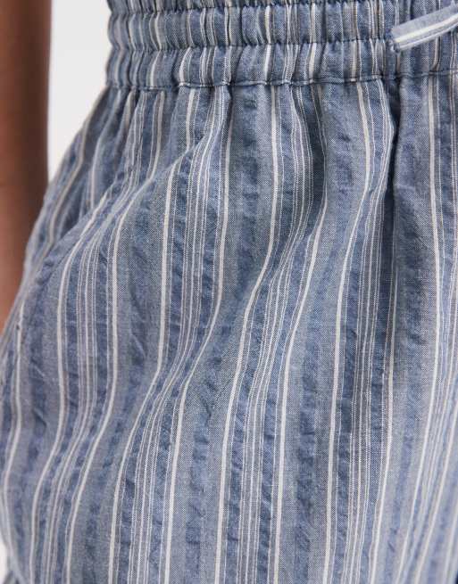 Vero Moda cotton seersucker tie waist wide leg trouser in blue stripe print, 4 of 5