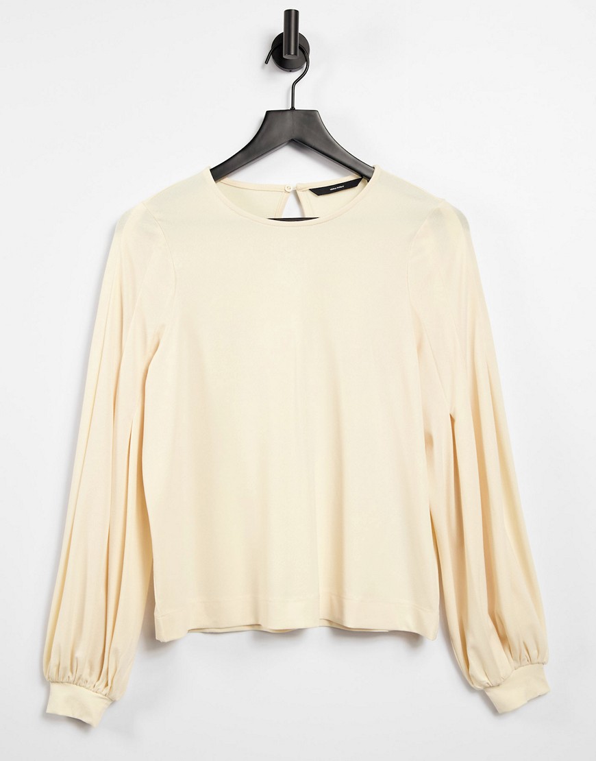 Vero Moda - Cremefarvet blød sweatshirt med voluminøse ærmer-Hvid