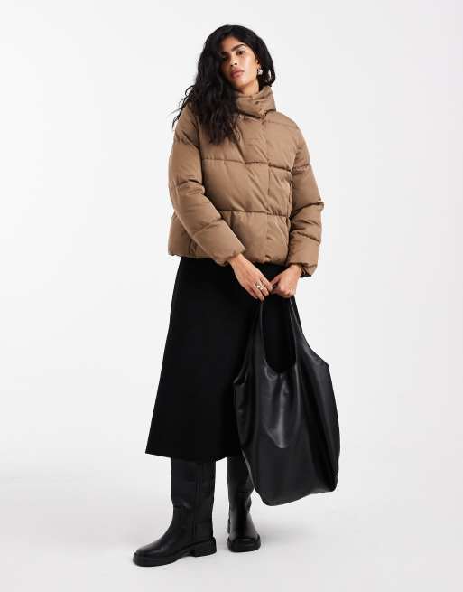 Vero Moda cropped puffer with hidden zip in cub brown, 2 of 4