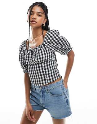 Vero Moda - Cropped-Top mit eckigem Ausschnitt und schwarz-weißen Vichy-Karos