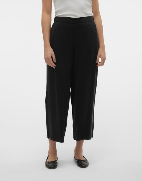 Vero Moda Culotte trousers in black - view 1