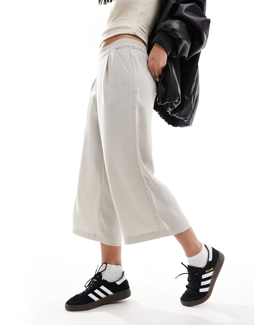 Vero Moda culotte trousers in stone-White