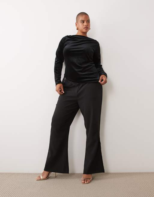 Vero Moda Curve asymmetric velvet longsleeve top with lace detail in black, 2 of 4