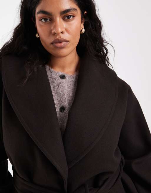 Vero Moda Curve belted short formal jacket in chocolate, 3 of 4