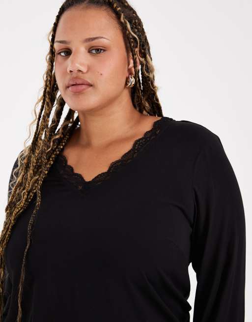 Vero Moda Curve - Blouse manches longues en dentelle avec col V - Noir, 3 de 4