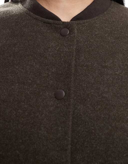 Vero Moda Curve – Brązowa kurtka bomberka, 3 z 4