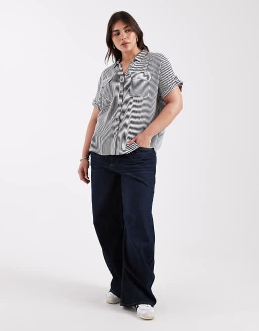 Vero Moda Curve button front short sleeve shirt with pocket detail in navy and white stripe, 2 of 4