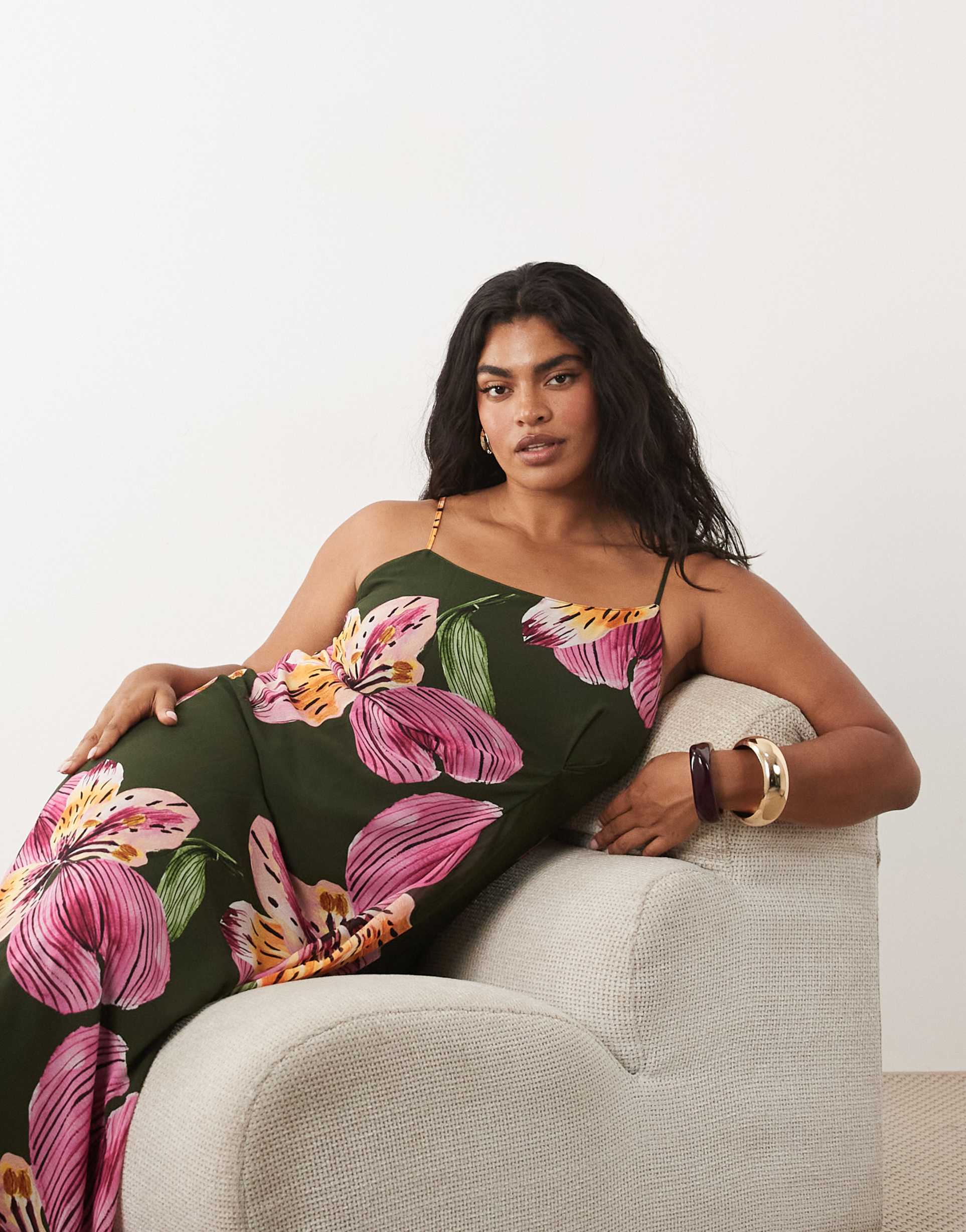 vero moda curve cami maxi dress in olive green with overblown floral print