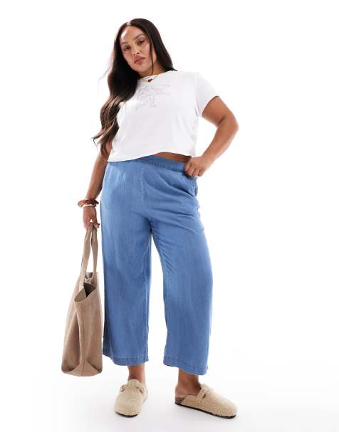 Vero Moda Curve cropped chambray trousers in medium blue - view 1