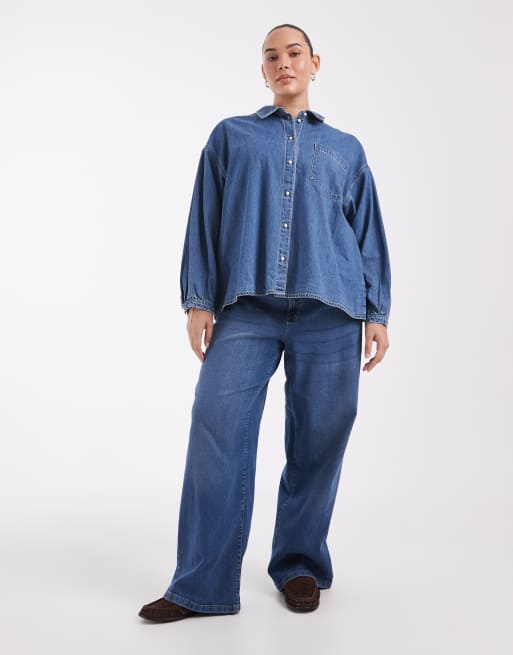 Vero Moda Curve denim button up shirt in medium blue denim, 3 of 4