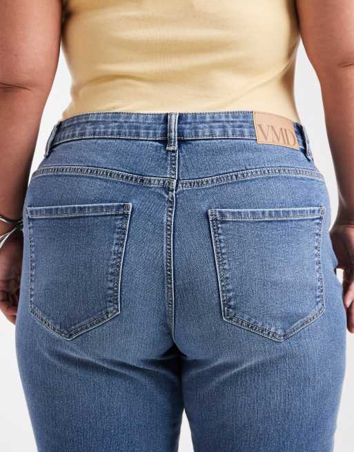 Vero Moda Curve - Denim jeans met rechte pijpen en stretch in medium blauw, 4 van 5