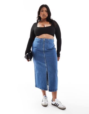 denim pencil skirt in medium blue wash