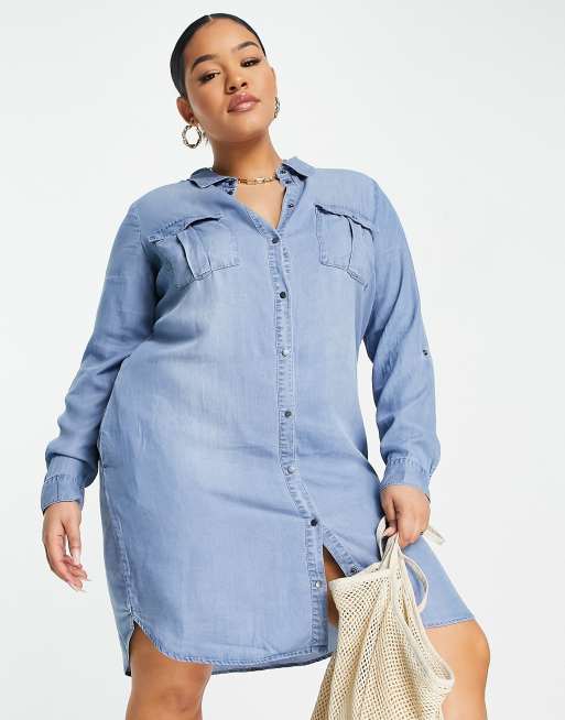 Vero Moda Curve denim shirt dress in light | ASOS