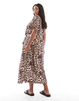 vero moda curve easy button down long shirt dress in leopard print