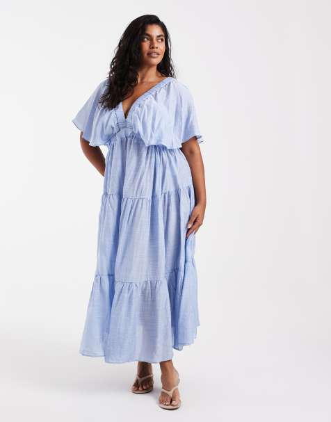 Vero Moda Curve – Gestuftes Maxikleid in Hellblau mit voluminösen Ärmeln - view 1