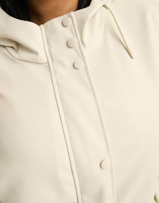 Vero Moda Curve - Giacca antipioggia gommata color crema con cappuccio, 3 di 4