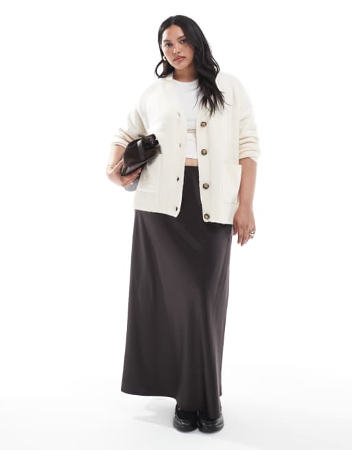 Vero Moda Curve - Gonna midi in raso color cioccolato con taglio sbieco