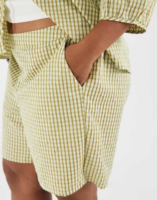 Vero Moda Curve - Grønne højtaljede shorts med gingham-tern - Del af sæt, 4 af 5