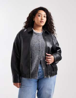 Vero Moda Curve - Harrington-Jacke in schwarzer Lederoptik mit Reißverschluss vorne