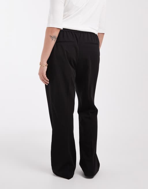Vero Moda Curve high waist pull on flared trousers in black, 5 of 5