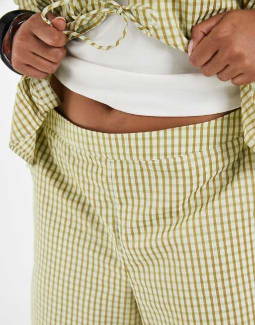 Vero Moda Curve high waist shorts co-ord in green gingham print, 3 of 5