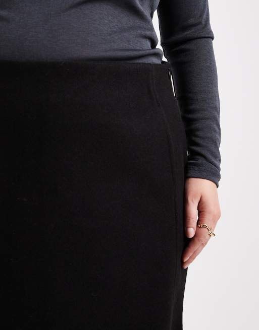Vero Moda Curve high waisted structured mini skirt in black, 4 of 5