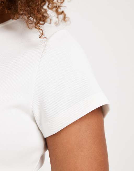Vero Moda Curve - Hvid ribstrikket T-shirt med rund hals, 3 af 4