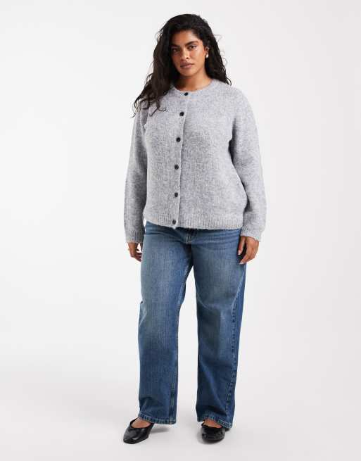 Vero Moda Curve - jersey de punto suave y mullido con cuello redondo en gris jaspeado, 2 de 4