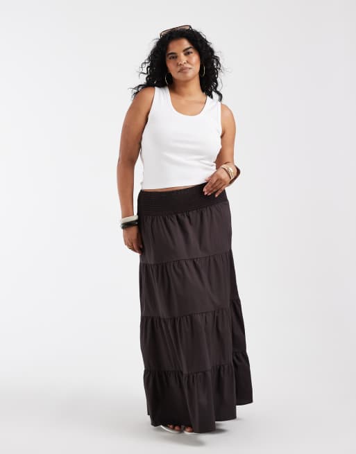 Vero Moda Curve - Jupe longue bohème à volants étagés et taille froncée - Chocolat