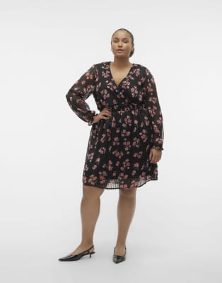 Vero Moda Curve - Kleid in Schwarz