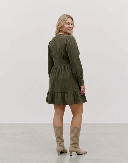 Vero Moda Curve Kleid mit Schößchen in Forest Night, 2 von 5