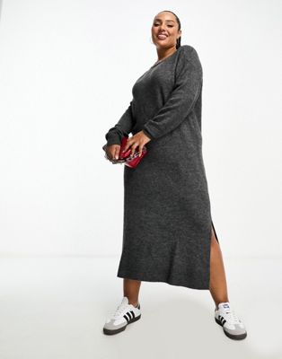 Vero Moda Curve knitted jumper midi dress in grey