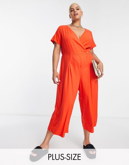 Vero Moda Curve – Kopertowy czerwony kombinezon